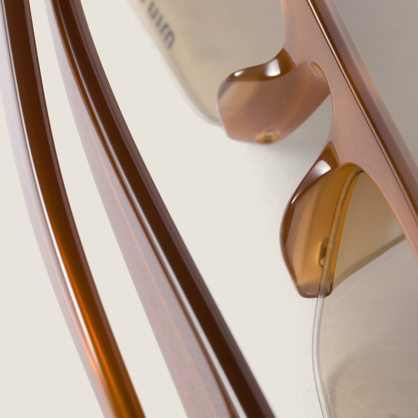 Vedette sunglasses with hamomile lenses