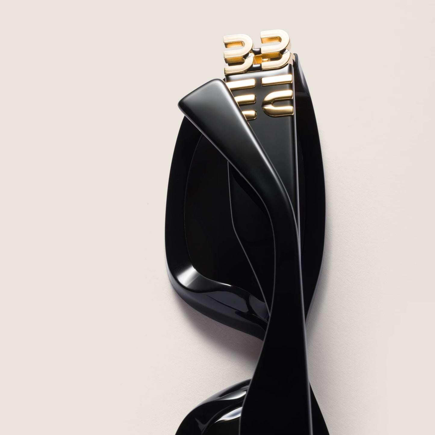 Miu Glimpse sunglasses