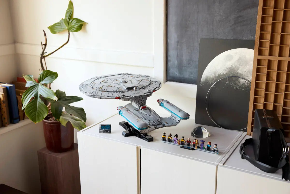 Star Trek U.S.S. Enterprise NCC-1701-D™