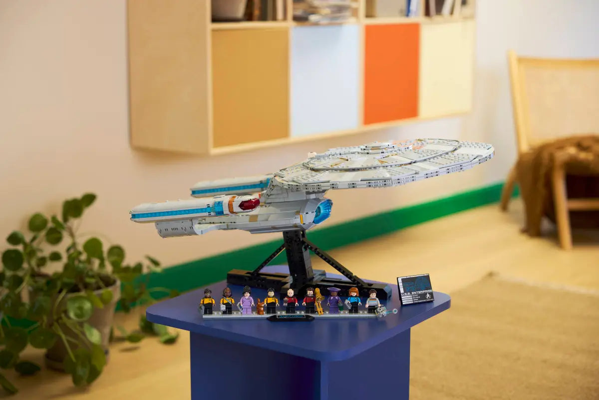 Star Trek U.S.S. Enterprise NCC-1701-D™